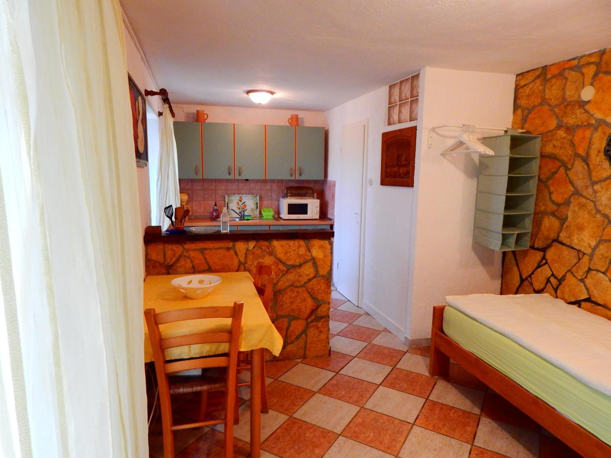Adrienn Apartments Stari Grad  Phòng bức ảnh