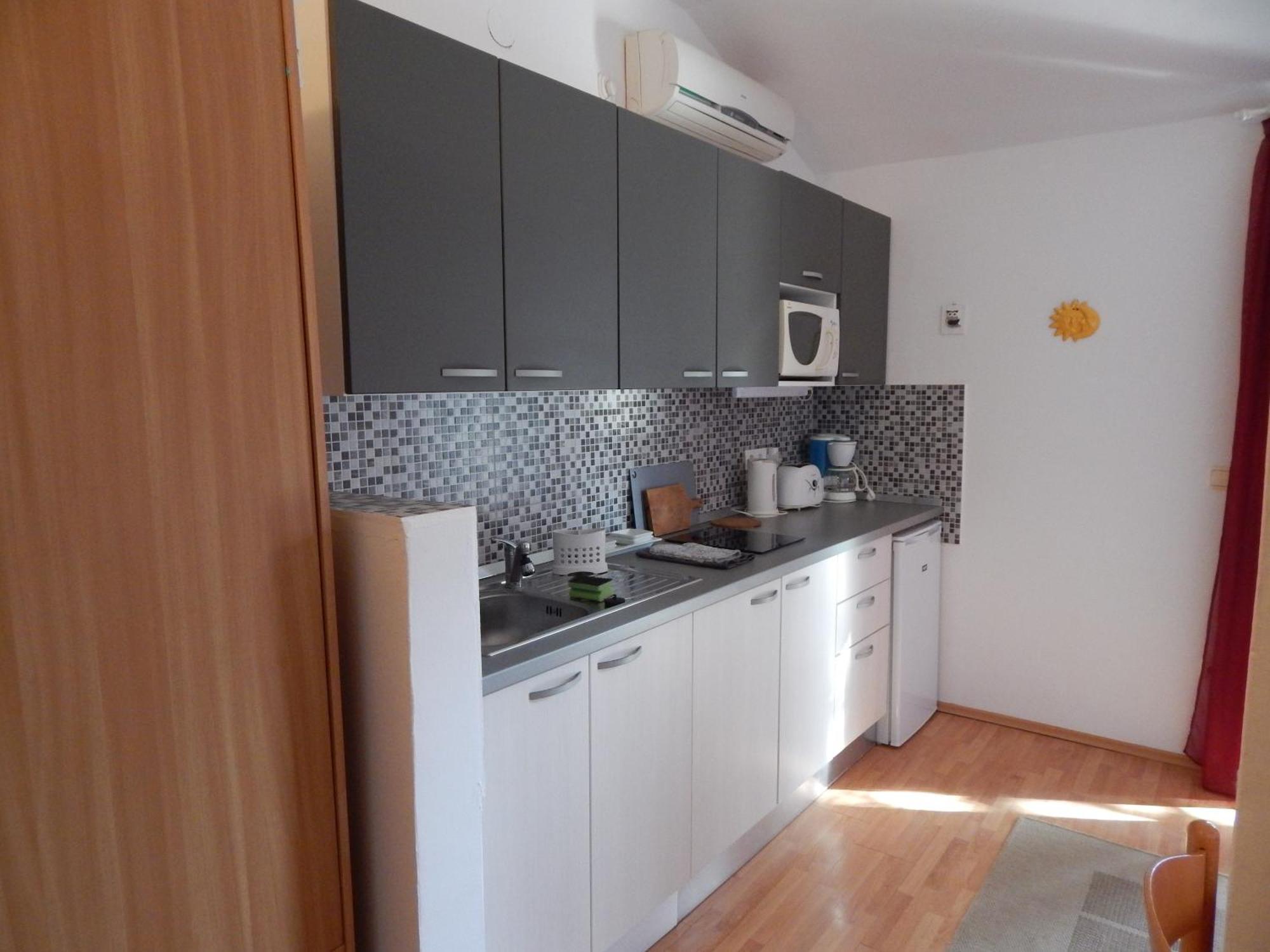 Adrienn Apartments Stari Grad  Phòng bức ảnh