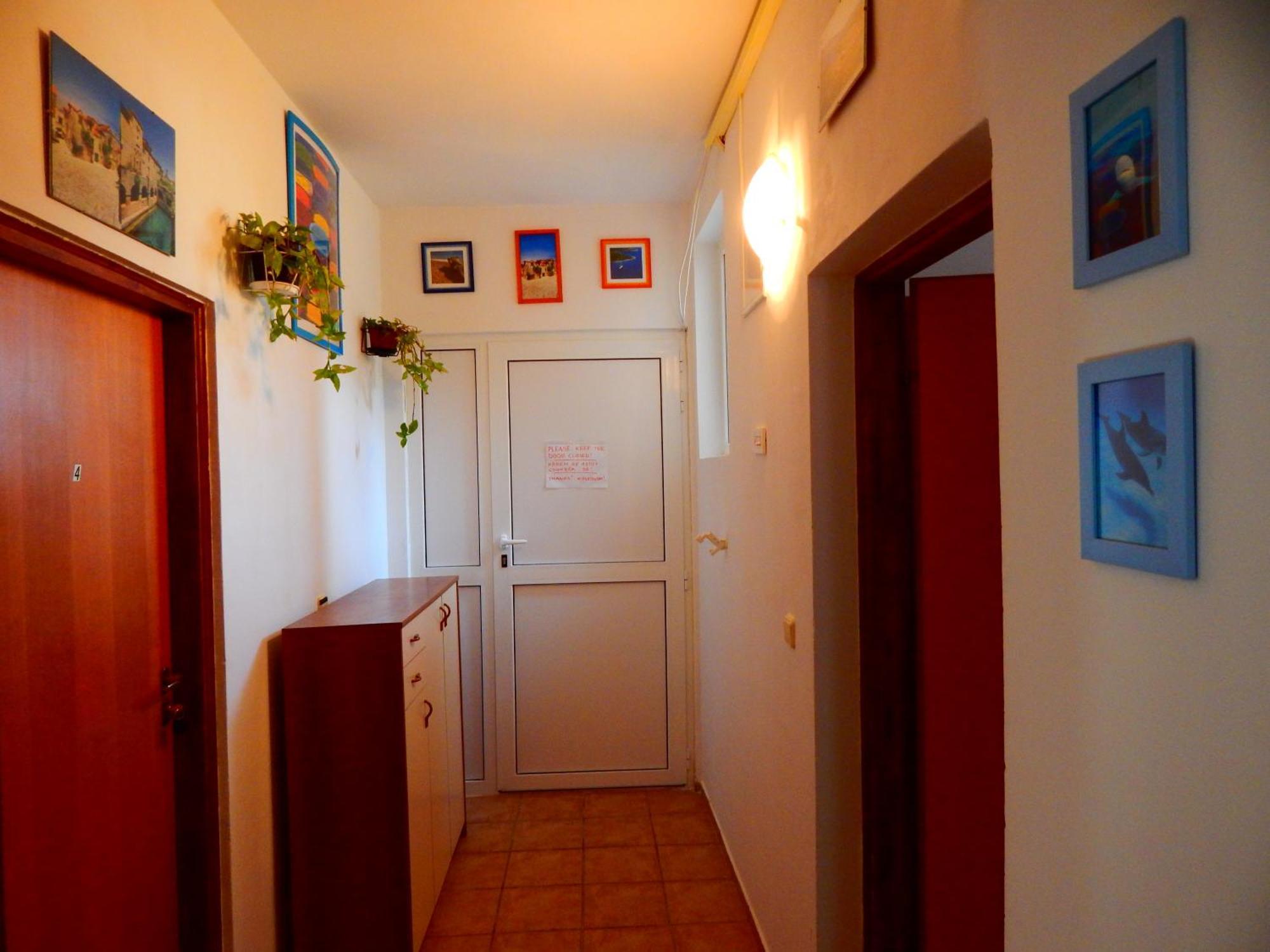 Adrienn Apartments Stari Grad  Phòng bức ảnh