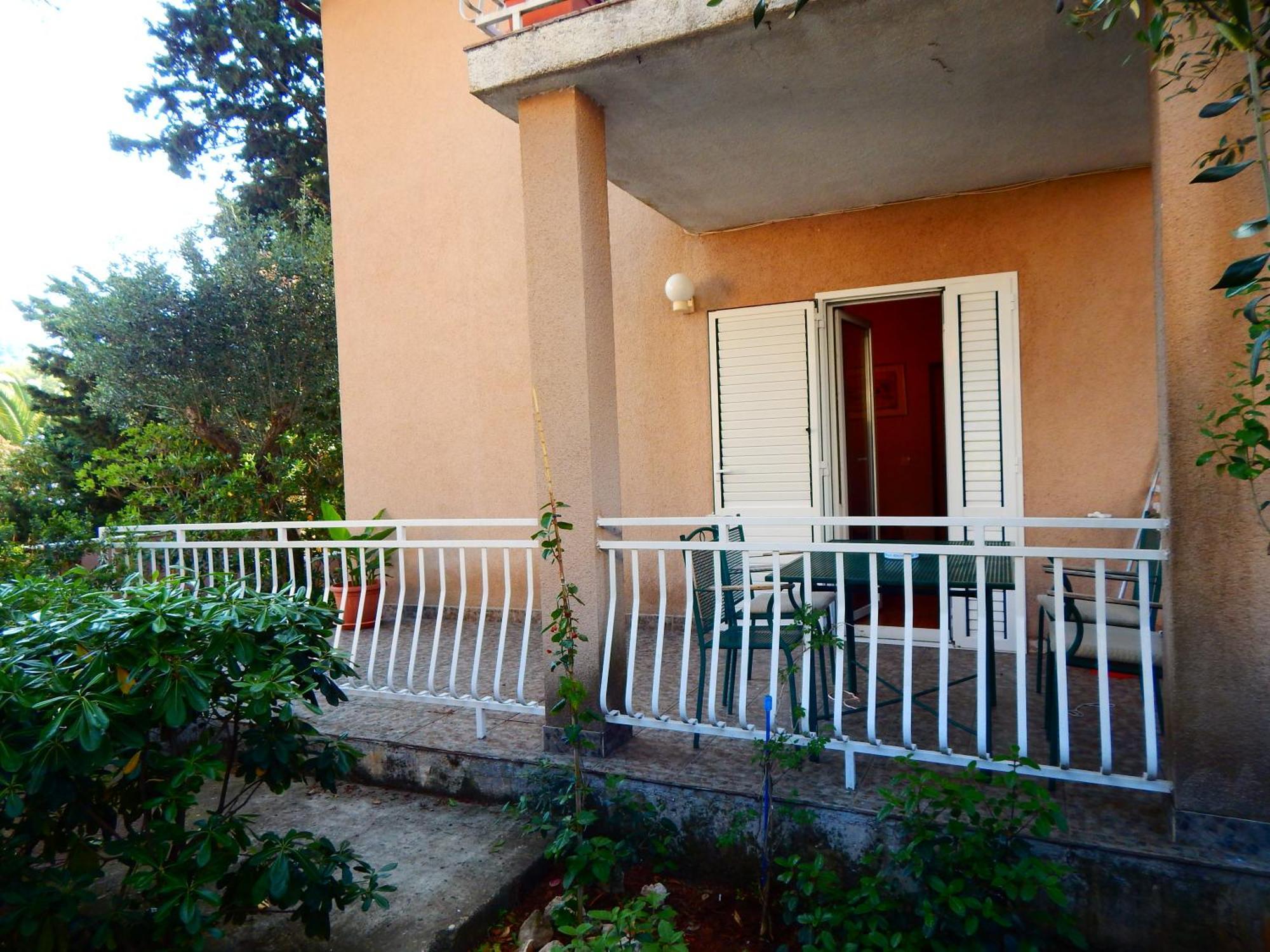 Adrienn Apartments Stari Grad  Ngoại thất bức ảnh